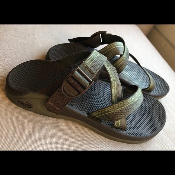 chaco slip on mens